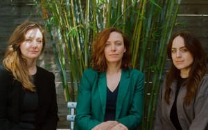 Das Rachel Eckroth Trio: Rachel Eckroth: Piano, Vocals, Emma Dayhuff: Bass und
                                 Tina Raymond: Drums