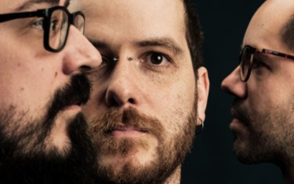 Emiliano Sampaio Meretrio featuring Chico Santana & Joander Cruz – All-Star
                                                Brazilian Quintet