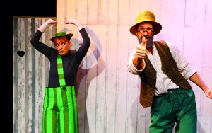 Theater
                                 Feuerblau Findus zieht um