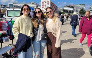 Secondhand ist nachhalting 
                                 Komm mit deinen FreundInnen! Riesige Auswahl an Kinder- und Damensachen. Für Frauen, Familien und Kinder 
                                 