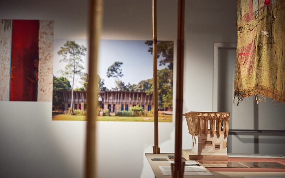 Szenen
                                                aus der Ausstellung